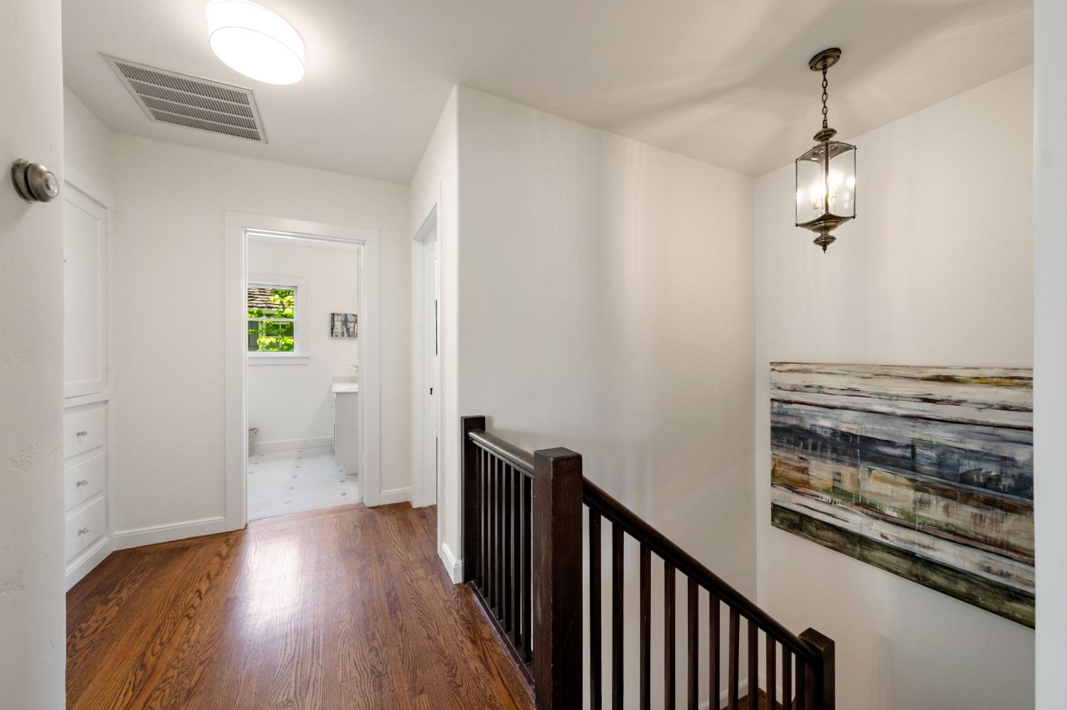 12th Avenue, Sacramento, California image 32