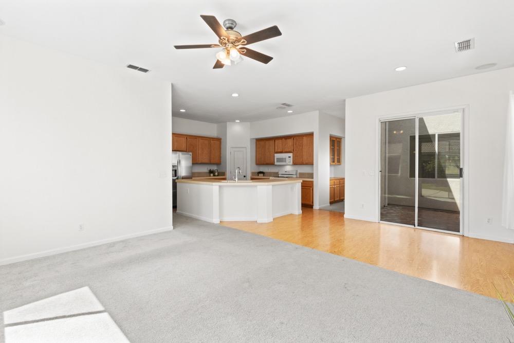 Detail Gallery Image 18 of 78 For 129 Opus Cir, Sacramento,  CA 95834 - 4 Beds | 2/1 Baths