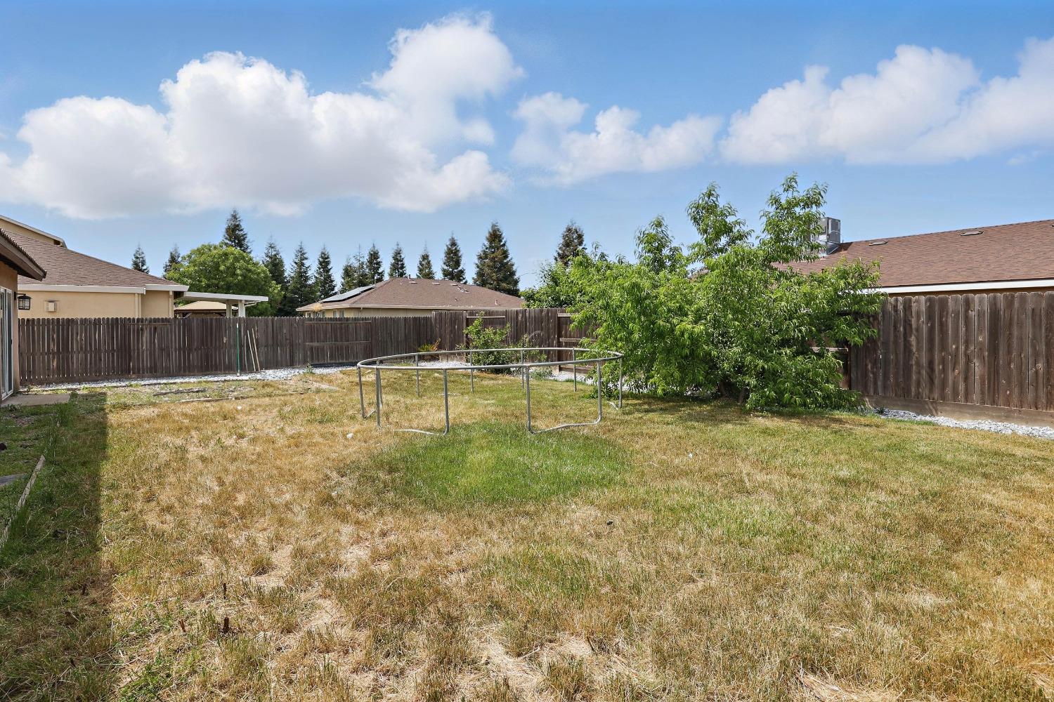 Englewood Avenue, Chowchilla, California image 2