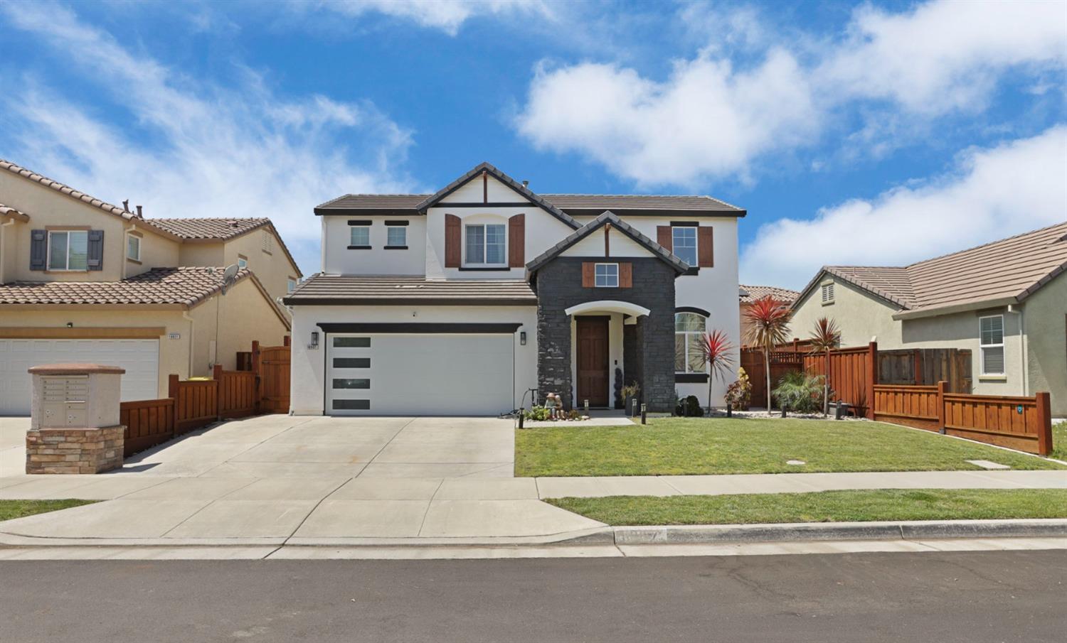 Detail Gallery Image 63 of 77 For 16907 E Cobble Creek Way, Lathrop,  CA 95330 - 4 Beds | 2/1 Baths