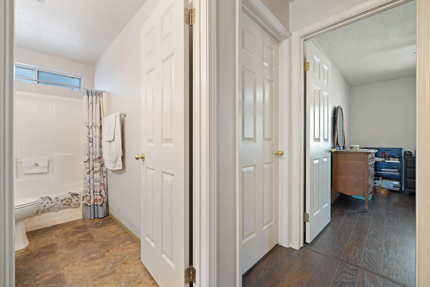 Detail Gallery Image 21 of 33 For 2088 Shadow Park Dr, Turlock,  CA 95380 - 3 Beds | 2 Baths
