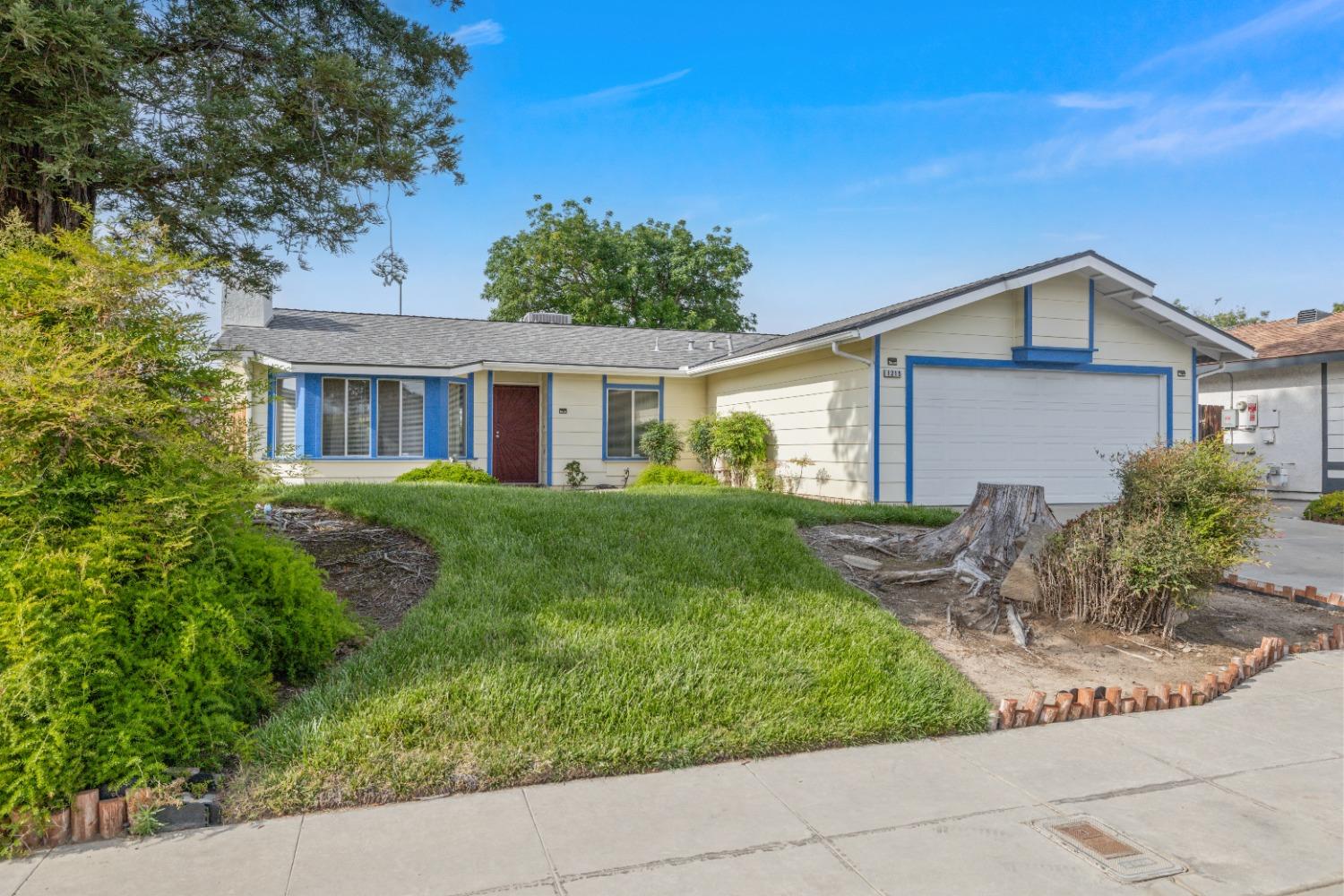 Fremont Avenue, Clovis, California image 3