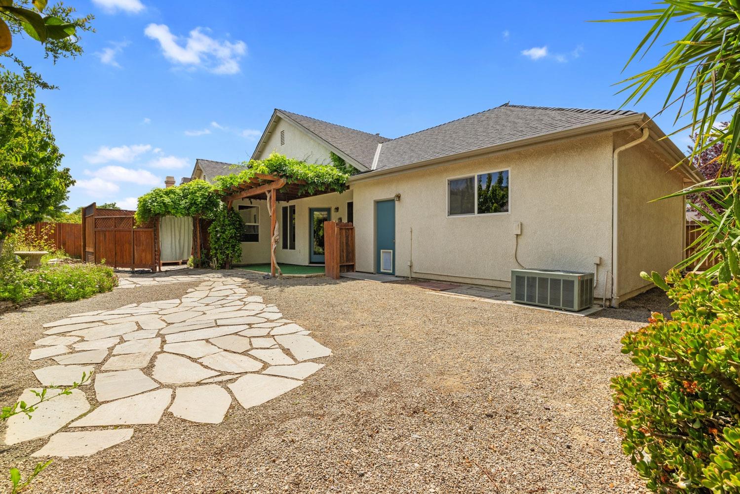 Detail Gallery Image 38 of 55 For 1700 Imshu Ct, Hughson,  CA 95326 - 3 Beds | 2 Baths