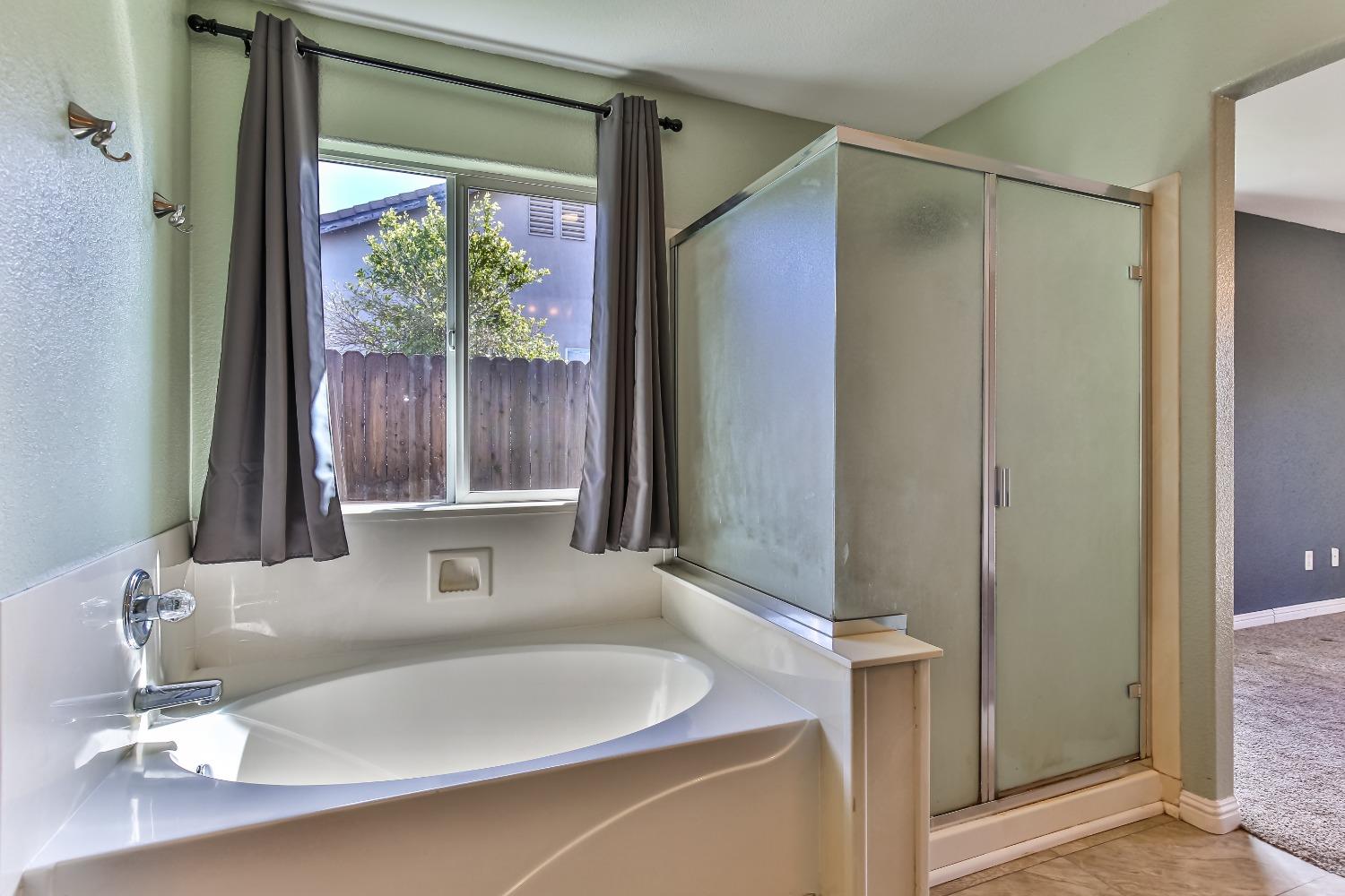 Chateau Drive, Olivehurst, California image 23