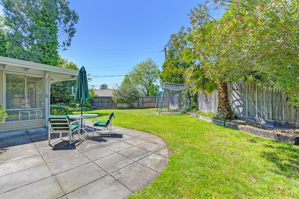 El Camino Avenue, Sacramento, California image 44
