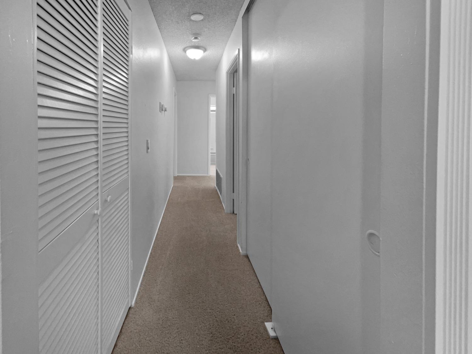 Detail Gallery Image 10 of 21 For 5532 Eagle View Way, Sacramento,  CA 95842 - 3 Beds | 2 Baths