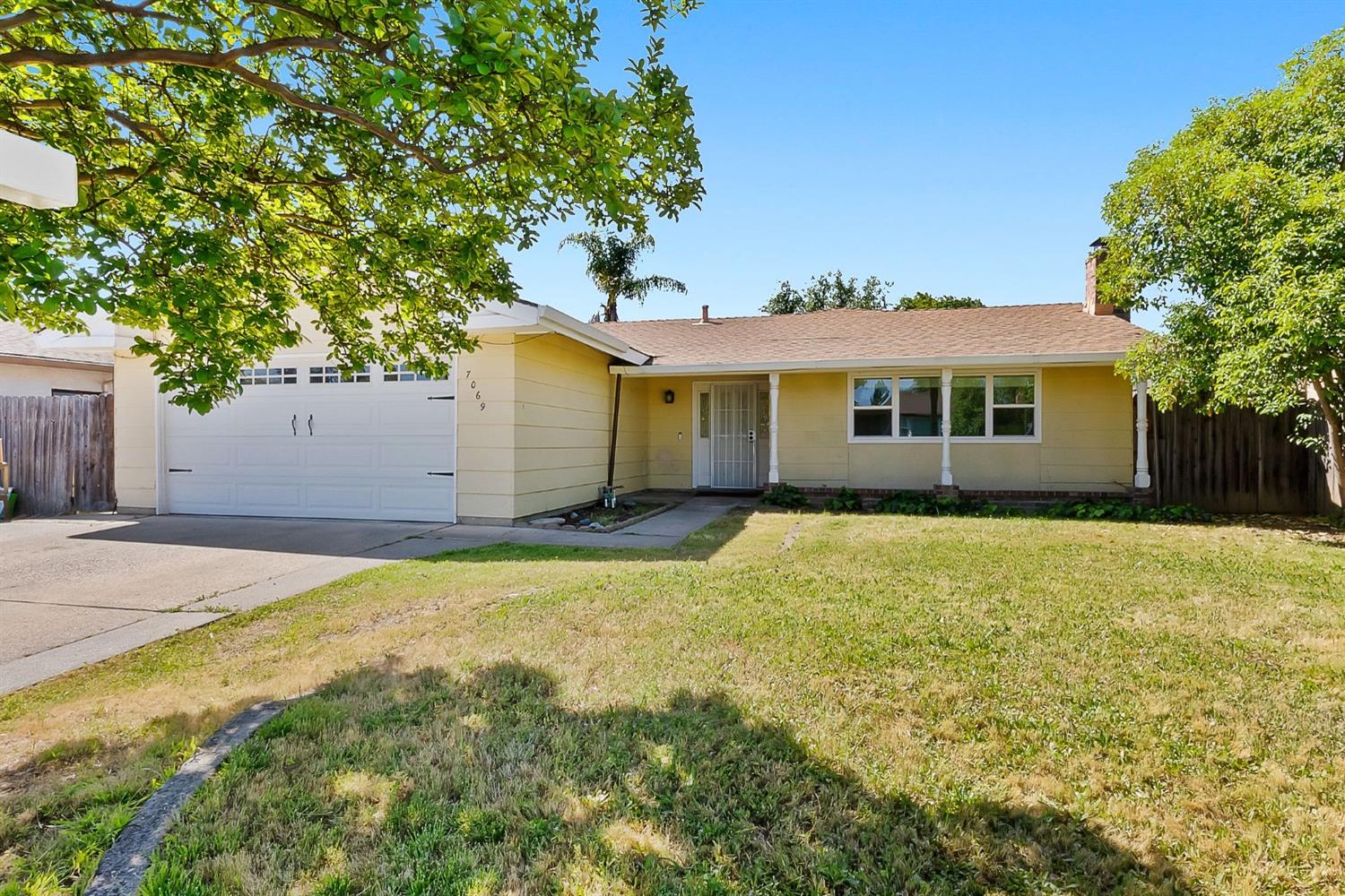 Lynnetree Way, Citrus Heights, California image 1