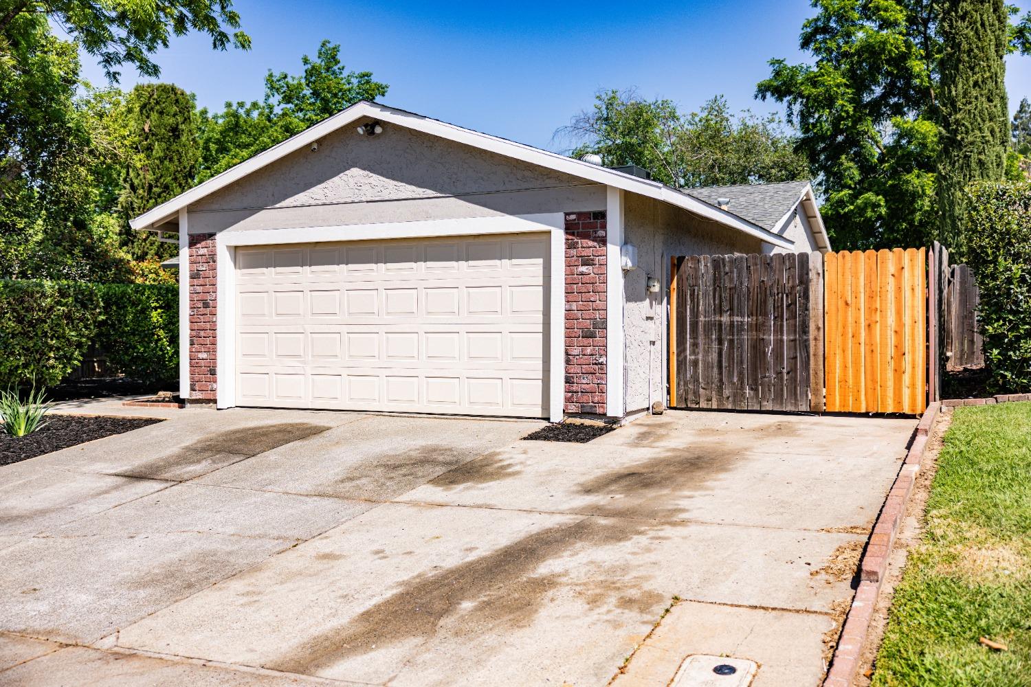 Earlcort Circle, Sacramento, California image 6
