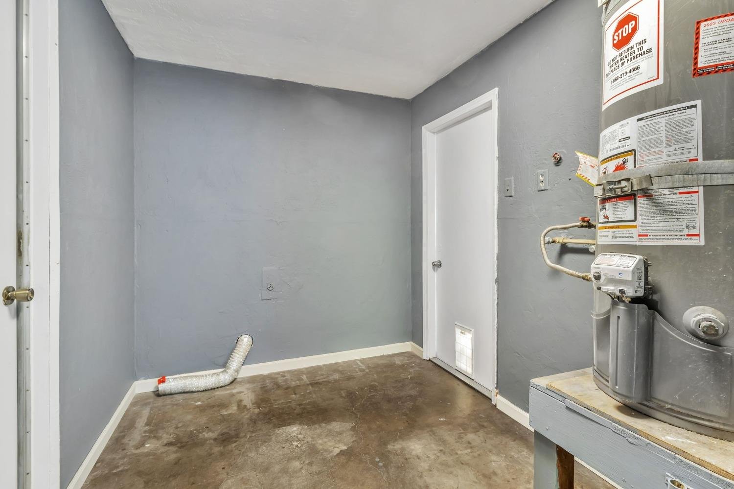 Detail Gallery Image 22 of 27 For 968 Lester Ave, Hayward,  CA 94541 - 4 Beds | 1 Baths