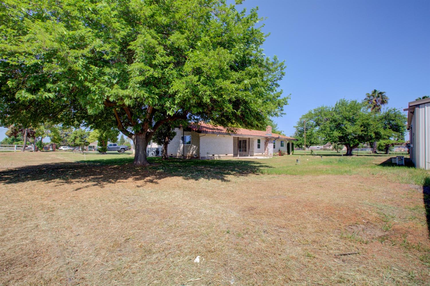 E Childs Avenue, Merced, California image 34