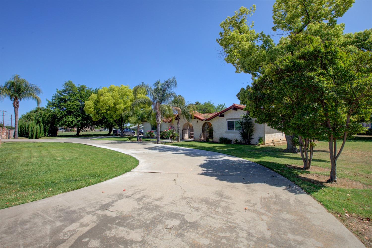 E Childs Avenue, Merced, California image 3