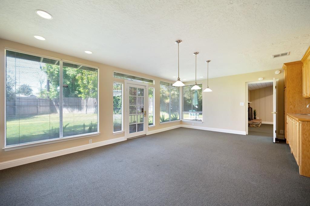 El Camino Avenue, Sacramento, California image 15