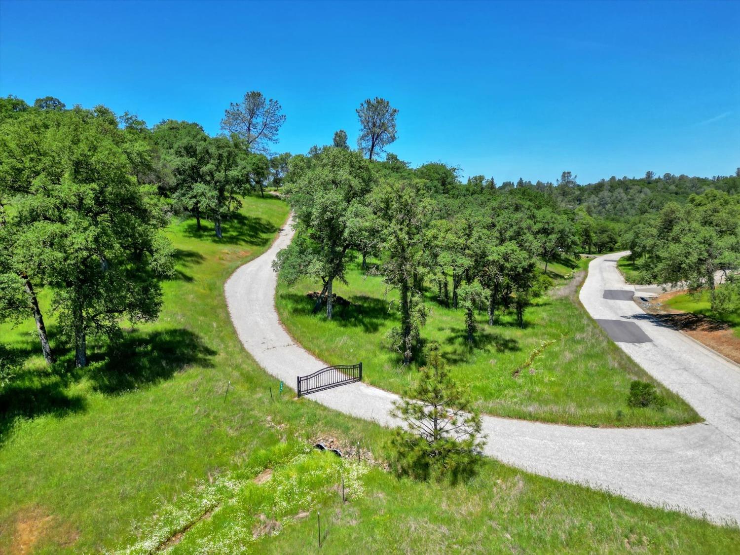Retherford Road, Grass Valley, California image 14