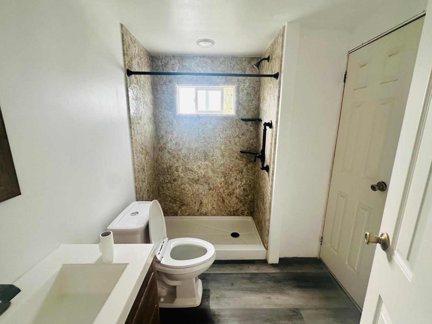 Detail Gallery Image 7 of 12 For 1300 W Olson Ave 70, Reedley,  CA 93654 - 2 Beds | 1 Baths