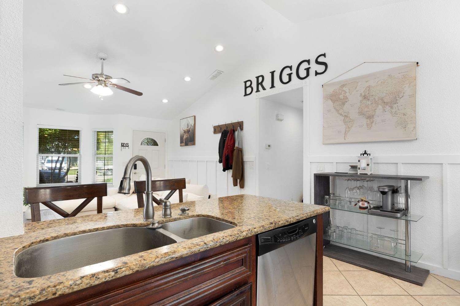 Detail Gallery Image 15 of 36 For 866 Golden Heights Dr, Galt,  CA 95632 - 4 Beds | 2 Baths