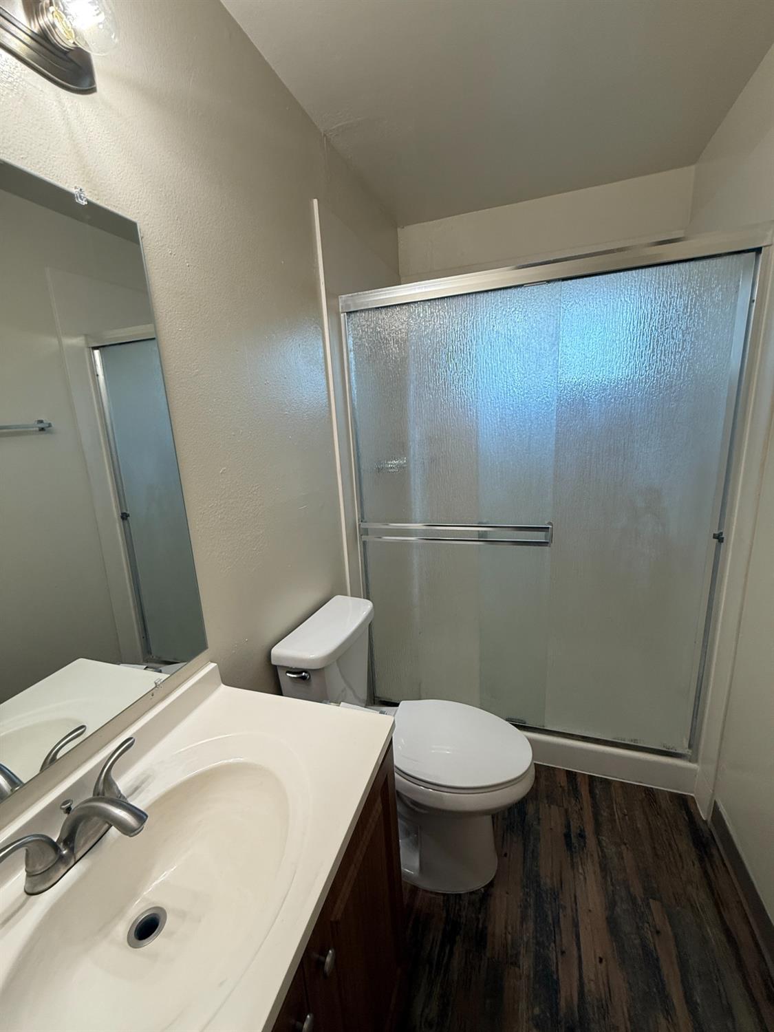 Yvonne Avenue, Manteca, California image 9