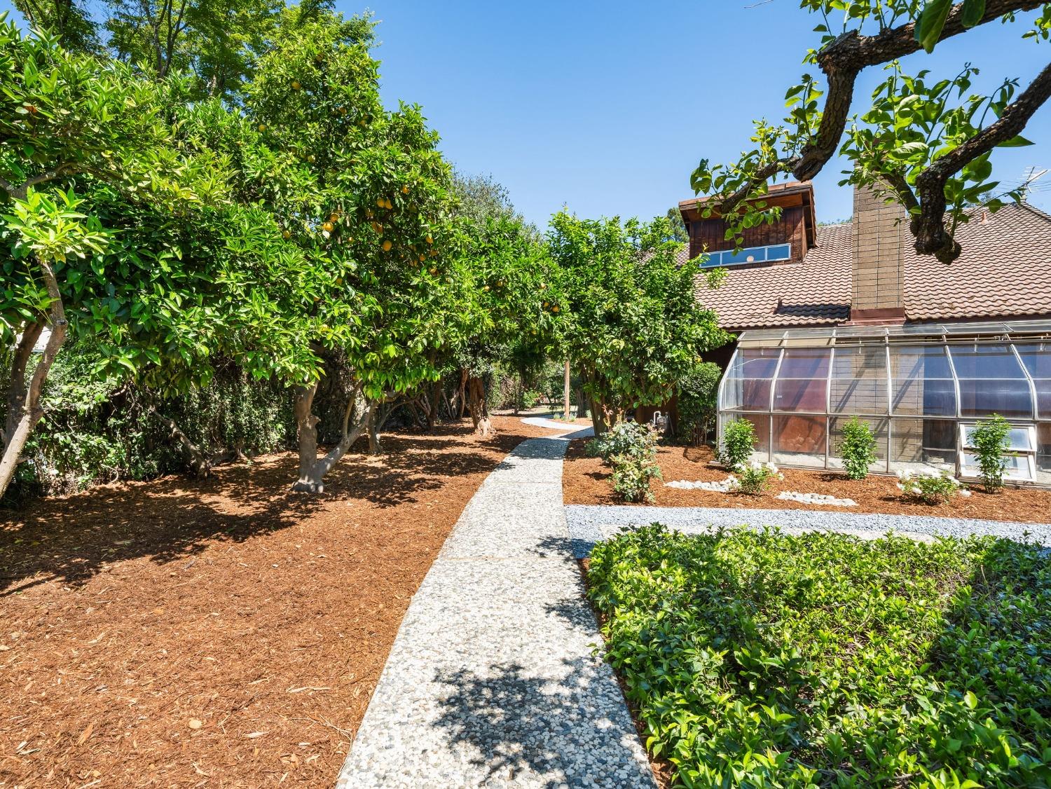 Detail Gallery Image 52 of 81 For 43236 E Oakside Pl, Davis,  CA 95618 - 3 Beds | 3 Baths