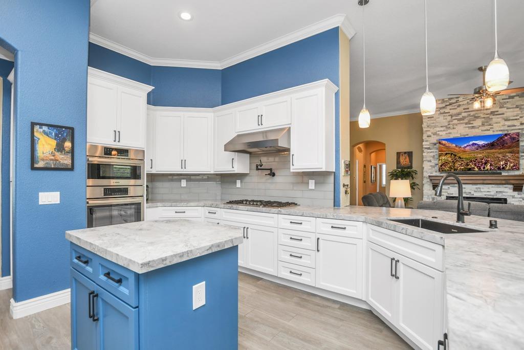 Katy Way, Brentwood, California image 21
