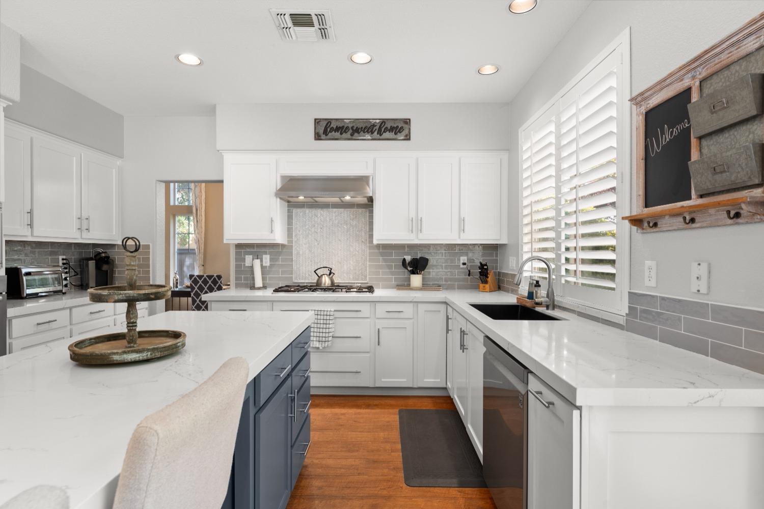 Rosado Drive, El Dorado Hills, California image 9