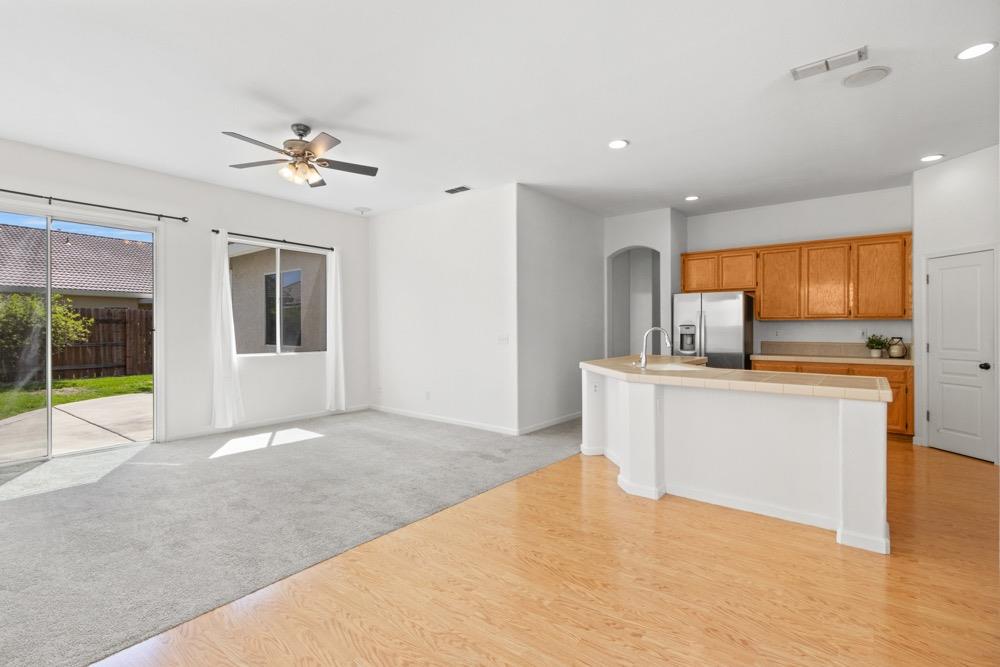 Detail Gallery Image 20 of 78 For 129 Opus Cir, Sacramento,  CA 95834 - 4 Beds | 2/1 Baths