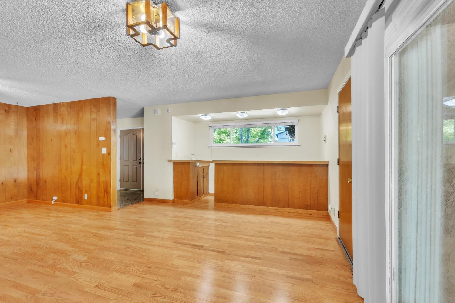 Cromwell Way, Sacramento, California image 21