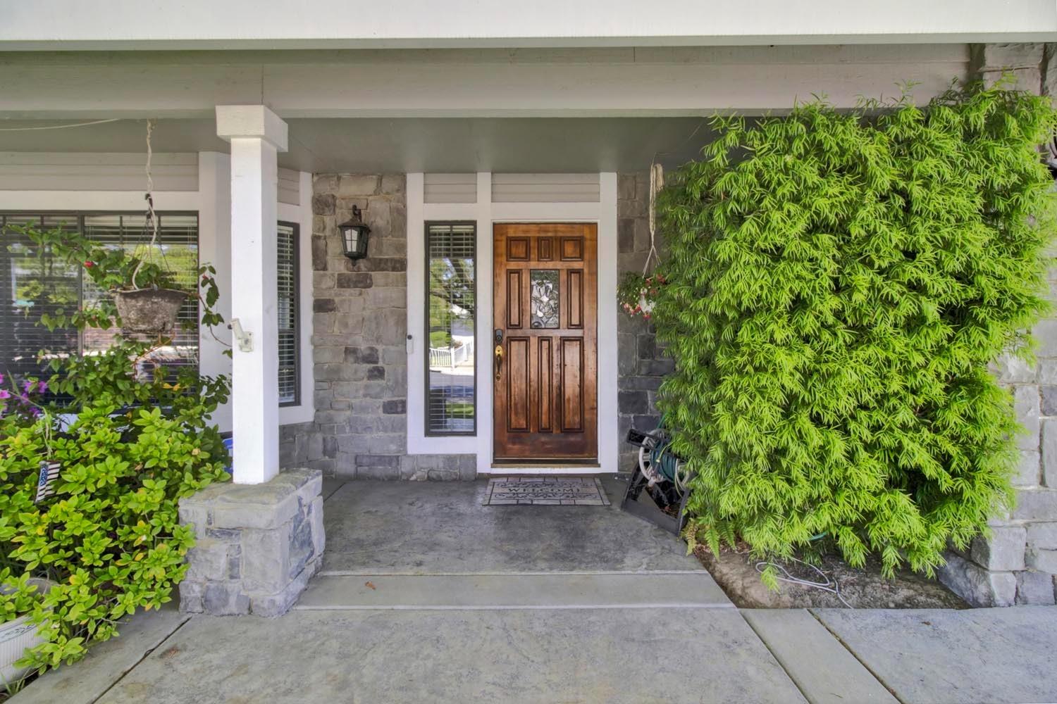 Pleasantglen Way, Elk Grove, California image 9