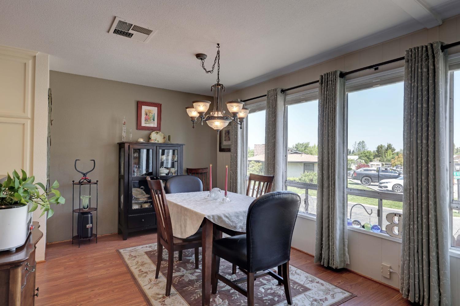 Detail Gallery Image 16 of 51 For 3765 Grass Valley Hwy 203, Auburn,  CA 95602 - 2 Beds | 2 Baths