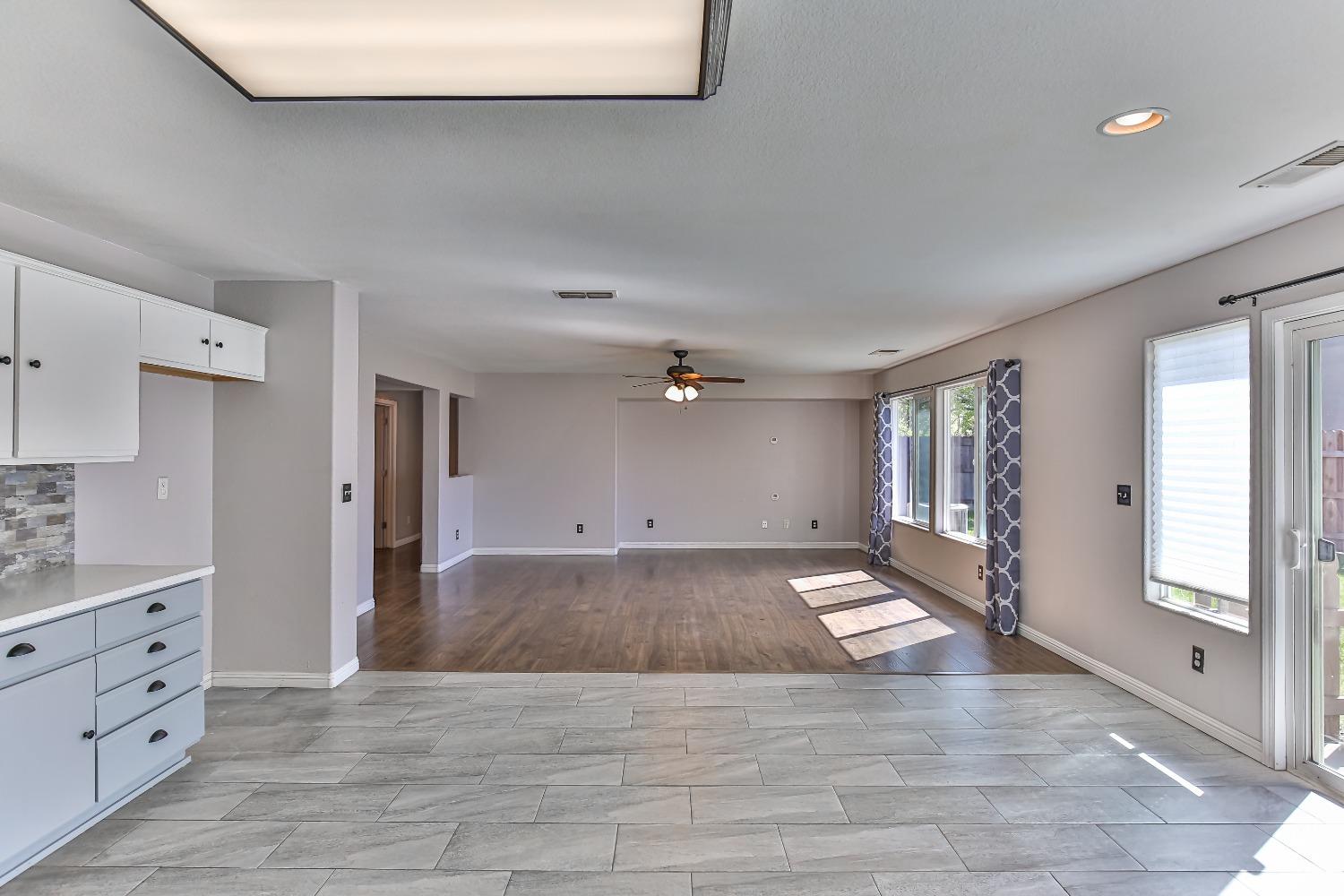 Chateau Drive, Olivehurst, California image 13