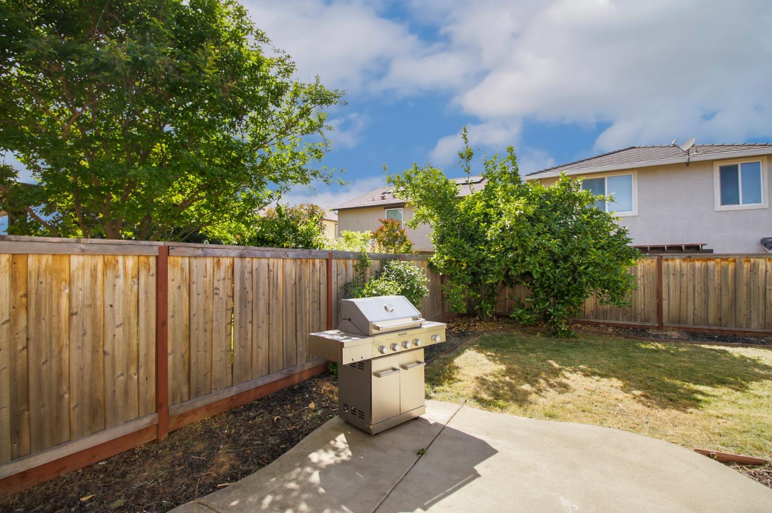 Weathervane Way, Roseville, California image 22