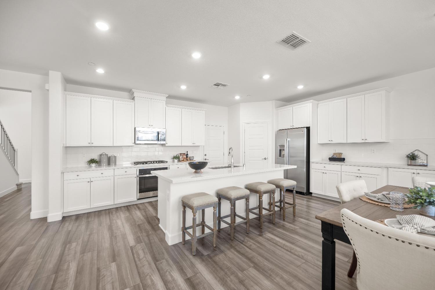 Harveston Way, Sacramento, California image 16