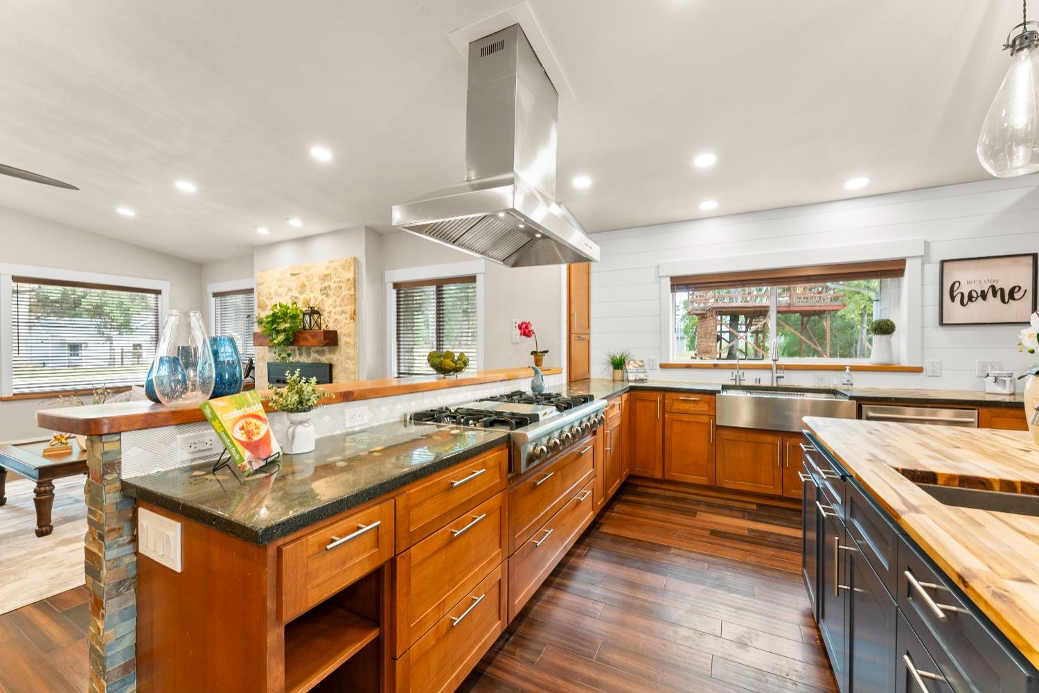 Detail Gallery Image 11 of 99 For 2710 Boulder Ln, Placerville,  CA 95667 - 4 Beds | 3 Baths