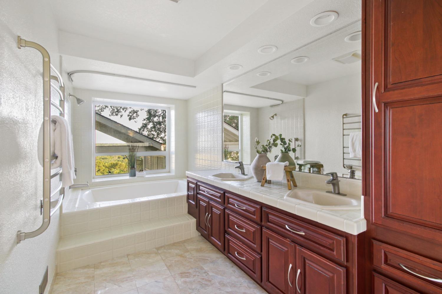River Ridge Court, Folsom, California image 27