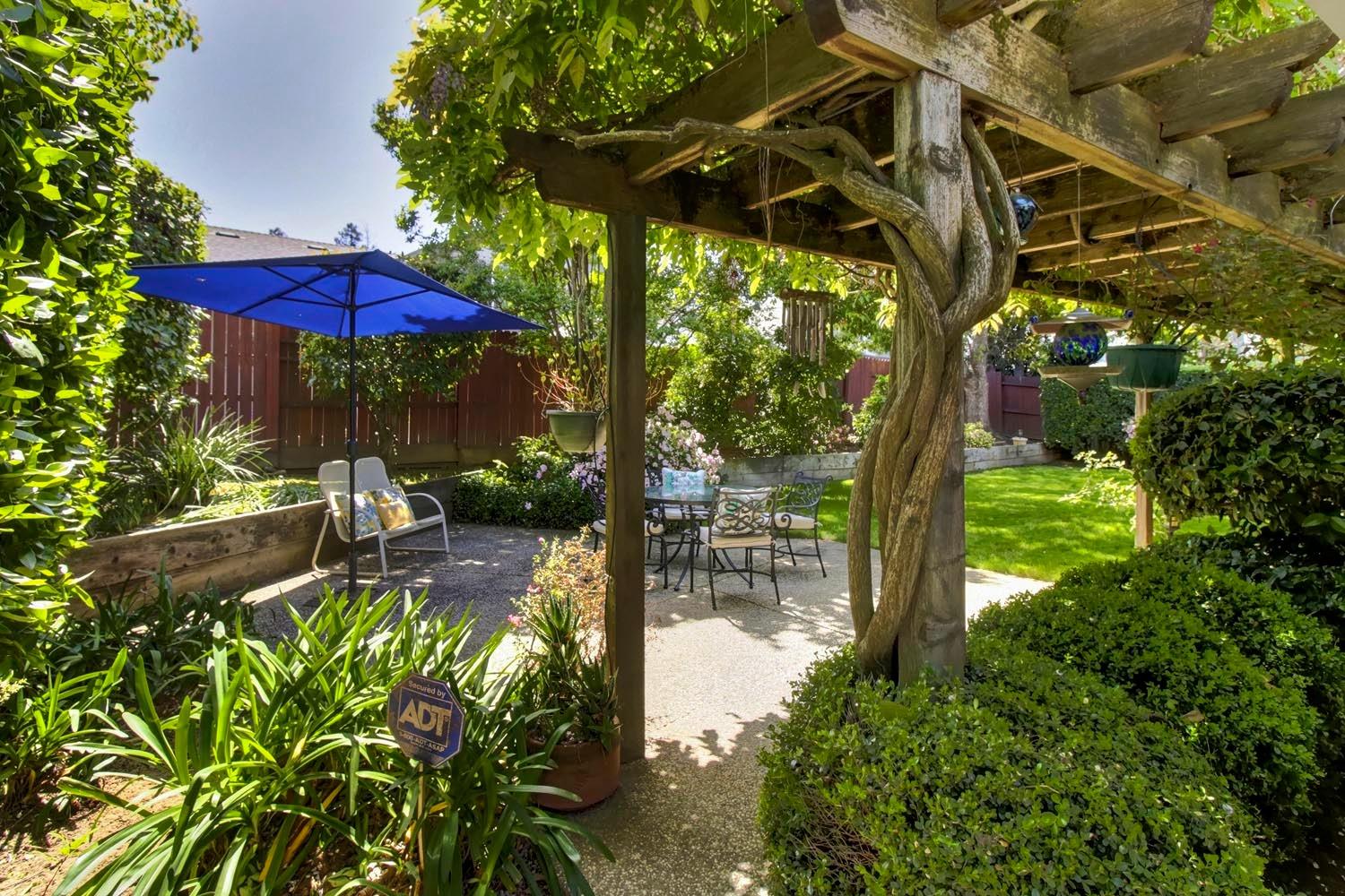 Detail Gallery Image 51 of 66 For 5126 Pleasantglen Way, Elk Grove,  CA 95758 - 3 Beds | 2/1 Baths
