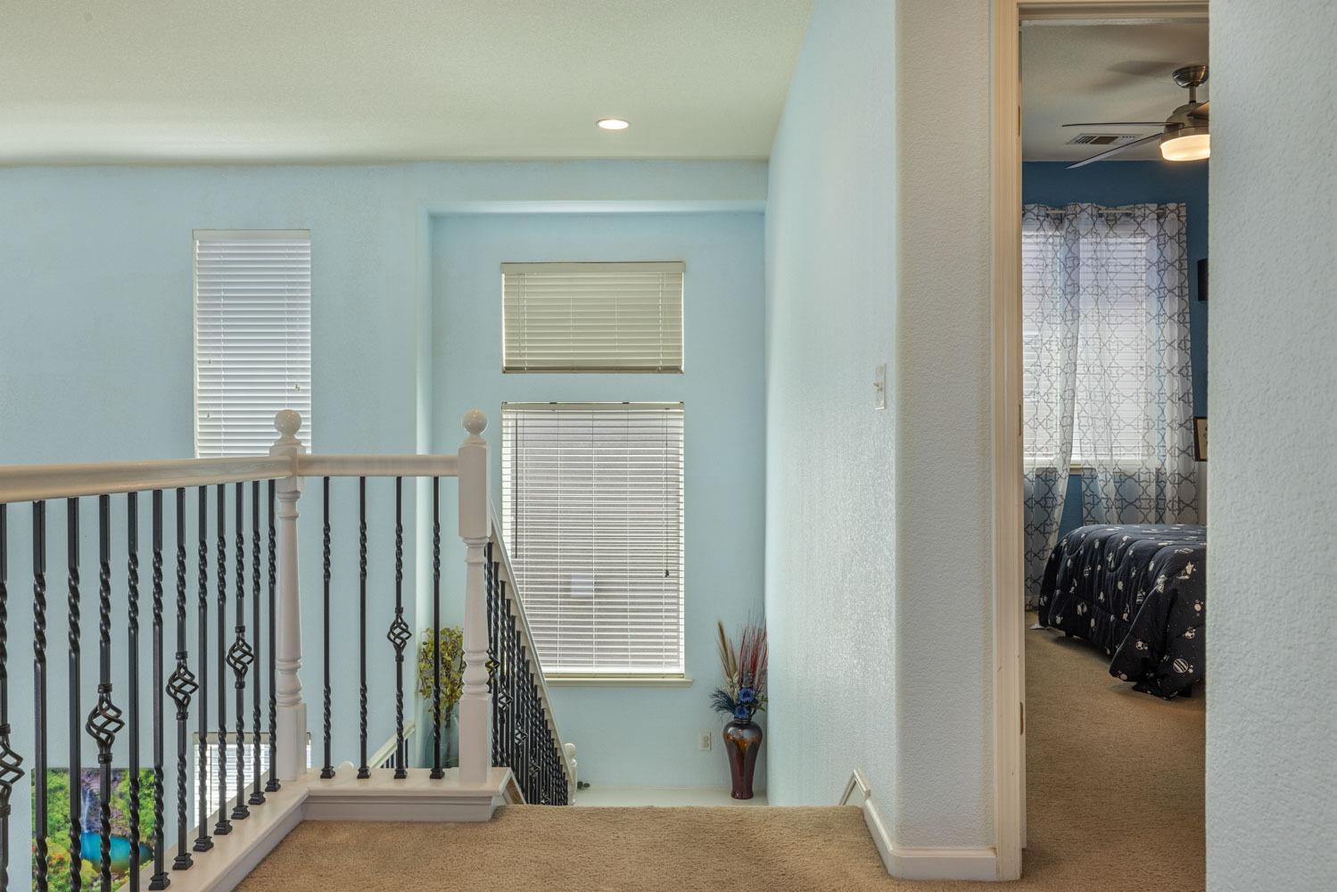 Alton Court, Riverbank, California image 30