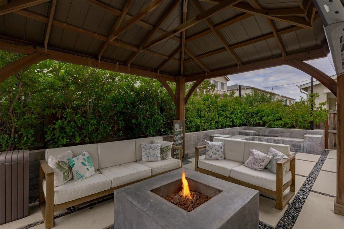 Detail Gallery Image 21 of 70 For 18466 Lewiston Dr, Lathrop,  CA 95330 - 5 Beds | 3/1 Baths