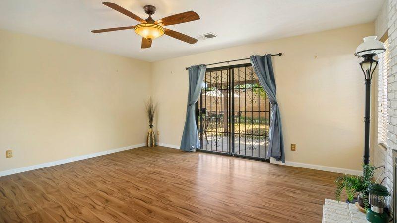 Detail Gallery Image 15 of 42 For 8770 Superb Cir, Elk Grove,  CA 95624 - 3 Beds | 2 Baths