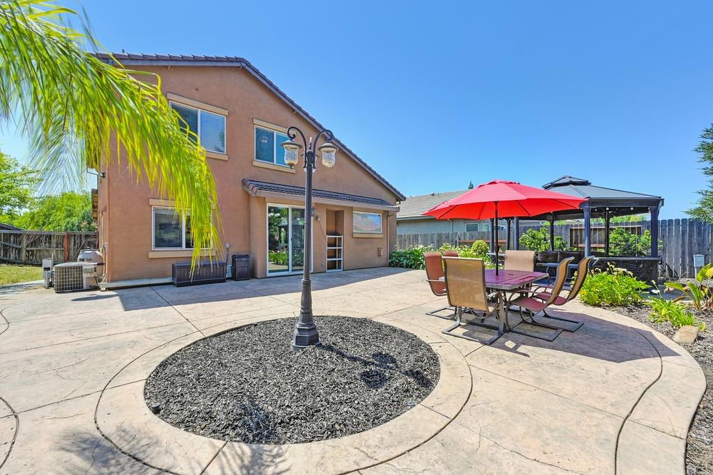 Lone Spur Drive, Folsom, California image 32