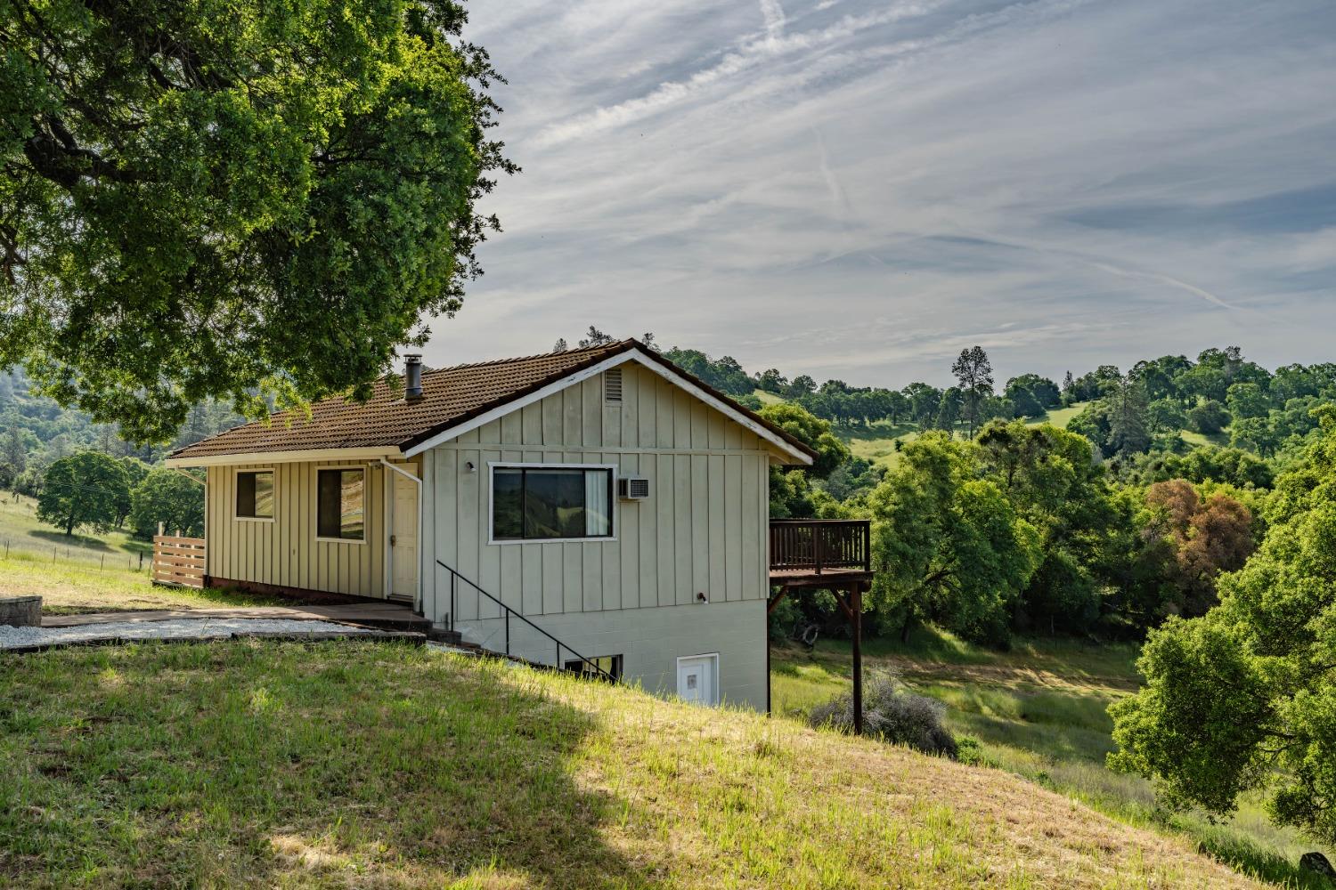 Detail Gallery Image 47 of 88 For 2800 Willow Creek Rd, San Andreas,  CA 95249 - 3 Beds | 2/1 Baths