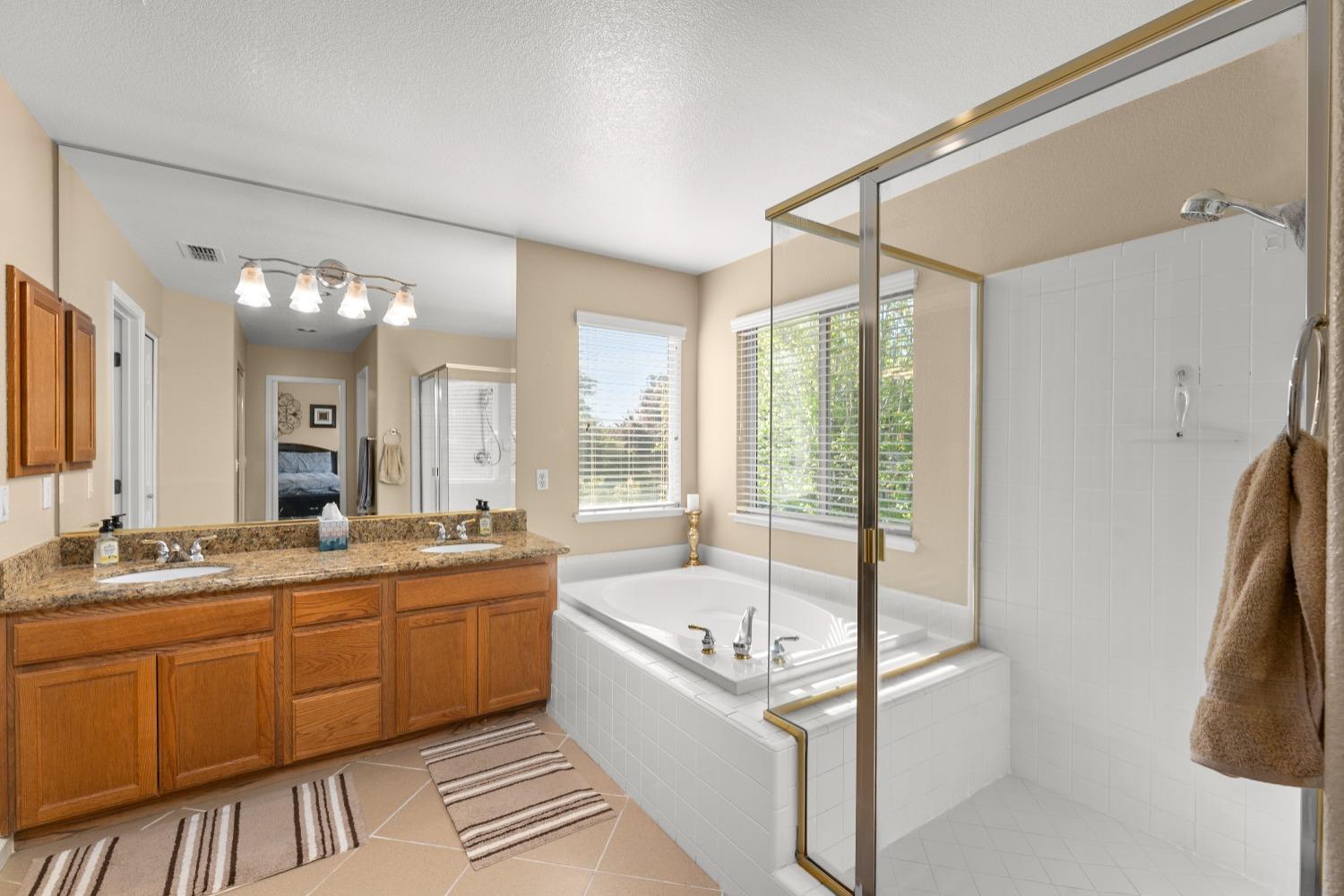 Rosado Drive, El Dorado Hills, California image 35
