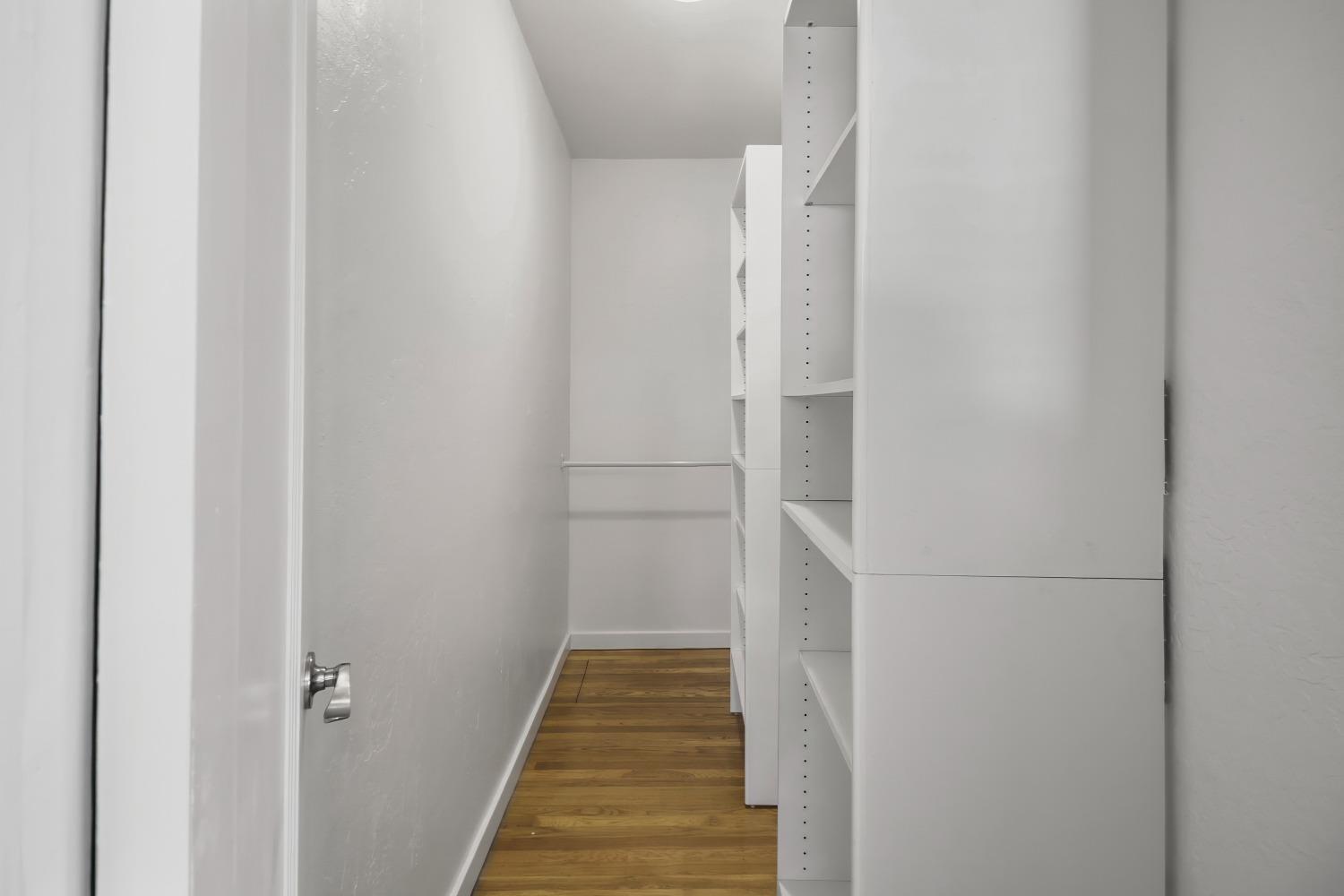 property-img