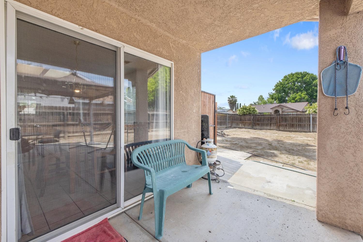 Florence Avenue, Lemoore, California image 32