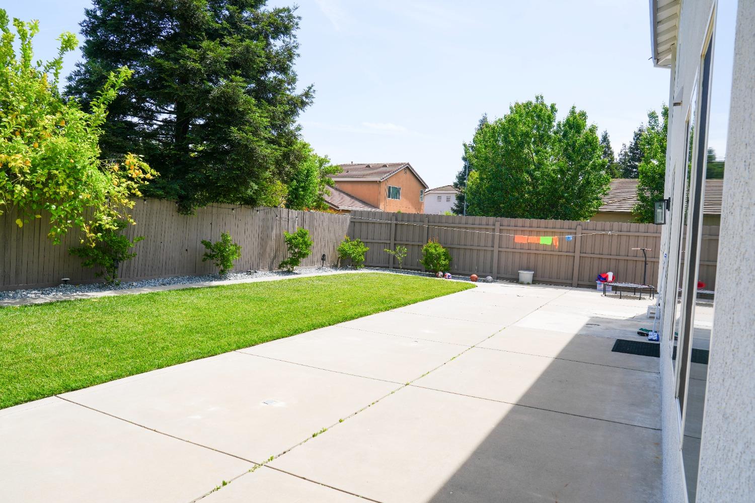 Detail Gallery Image 62 of 71 For 8919 Haflinger Way, Elk Grove,  CA 95757 - 5 Beds | 3 Baths