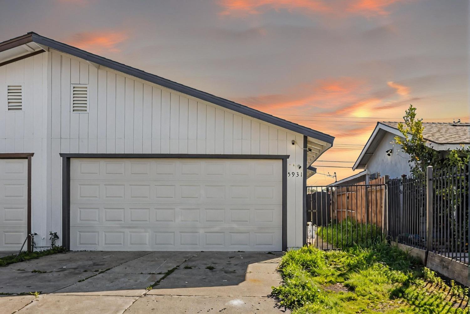Clover Manor Way, Sacramento, California image 1