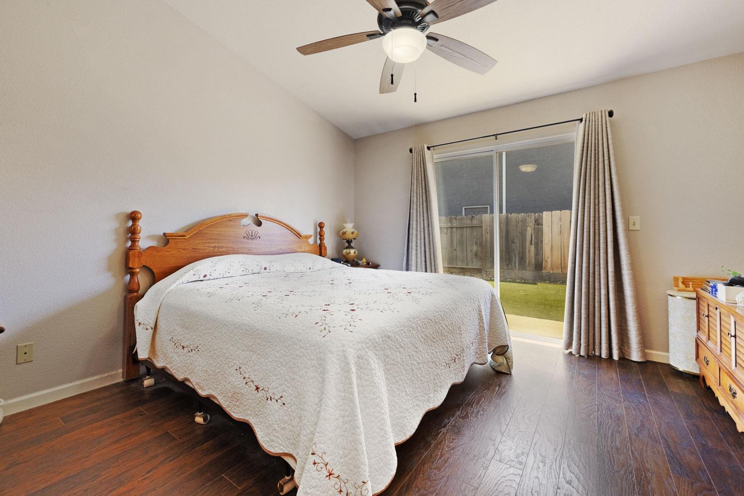 Detail Gallery Image 26 of 33 For 2088 Shadow Park Dr, Turlock,  CA 95380 - 3 Beds | 2 Baths