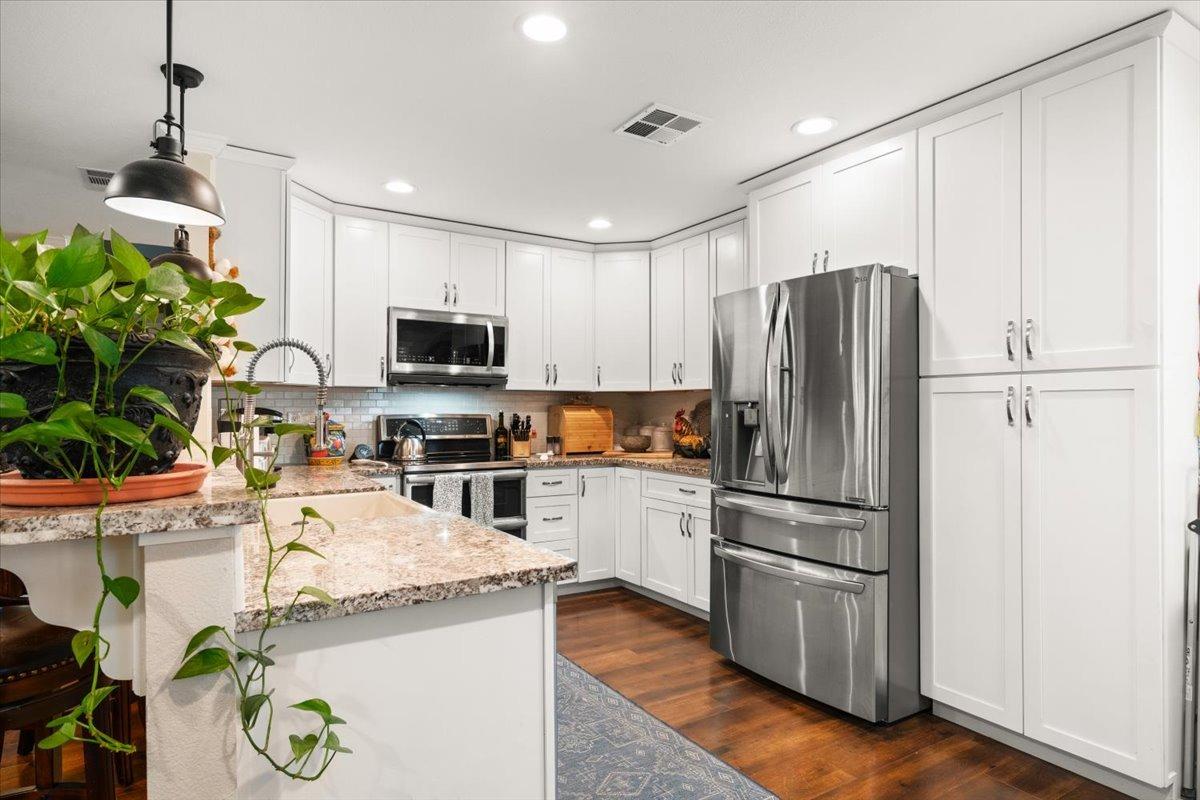Alta Sierra Drive, Grass Valley, California image 16