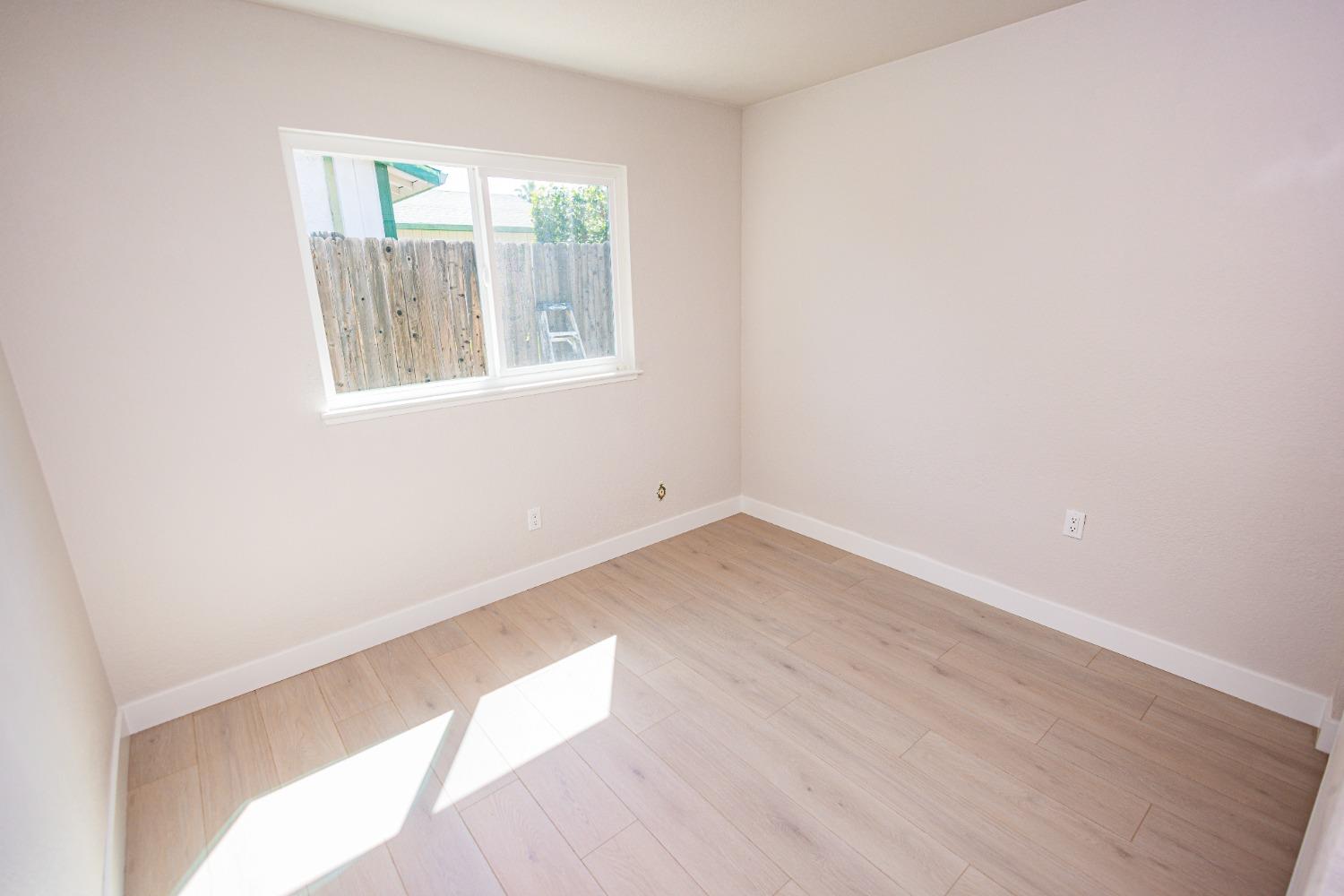 Earlcort Circle, Sacramento, California image 30