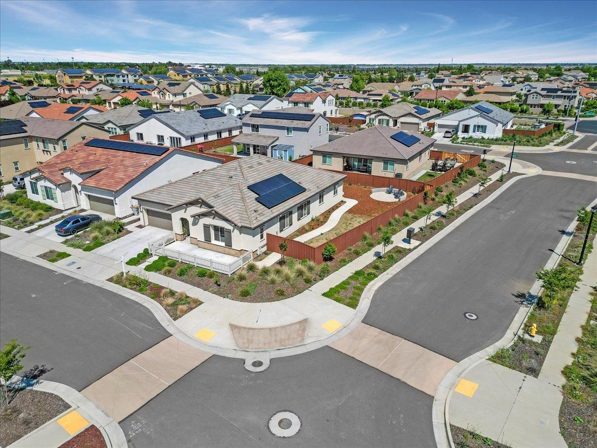 Winne Drive, Woodland, California image 33