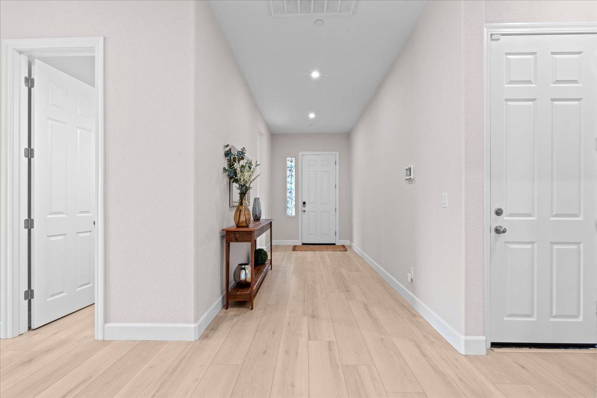 Winne Drive, Woodland, California image 5