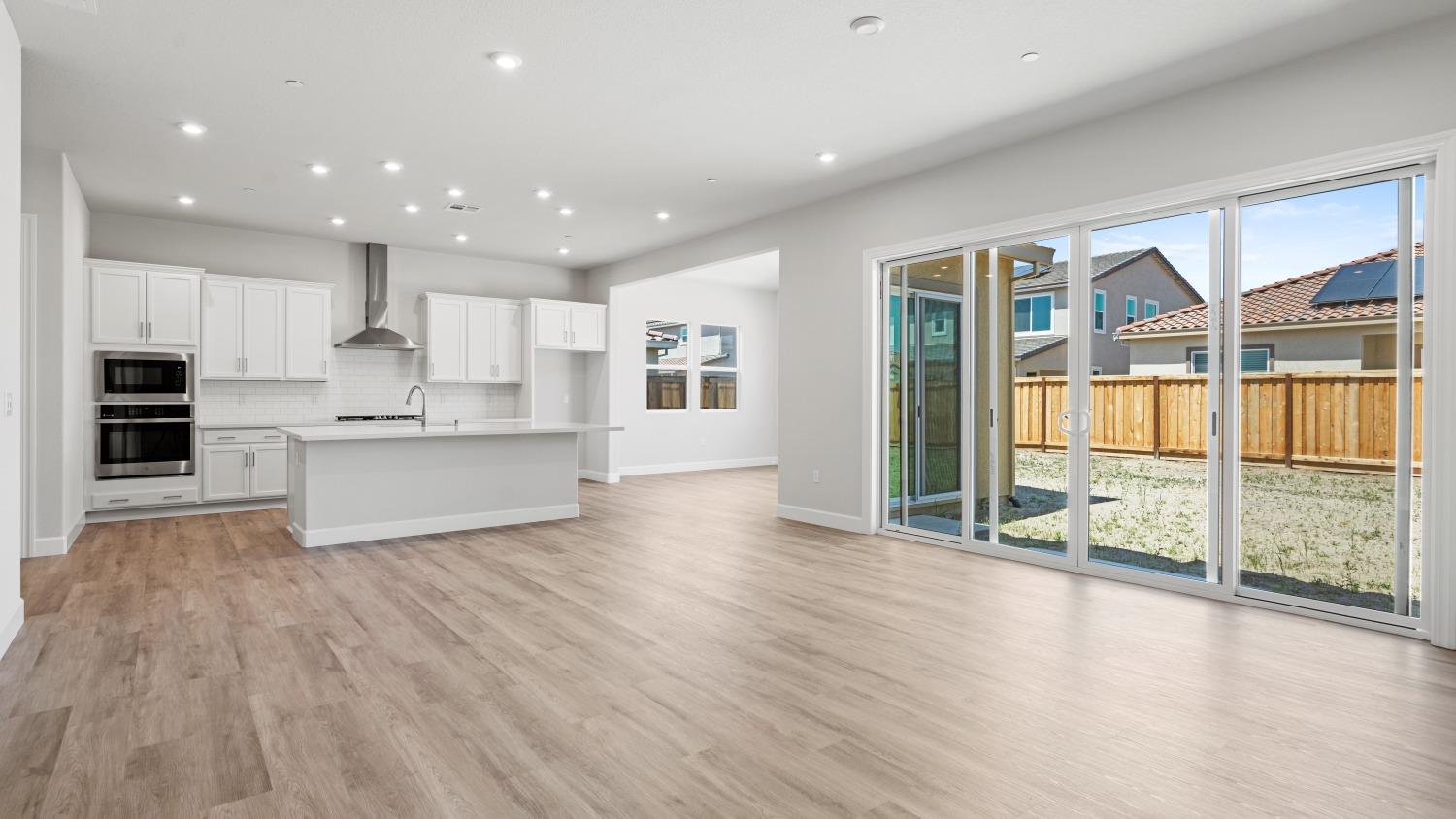 Detail Gallery Image 12 of 35 For 2119 Geneva Way, Manteca,  CA 95337 - 3 Beds | 2 Baths