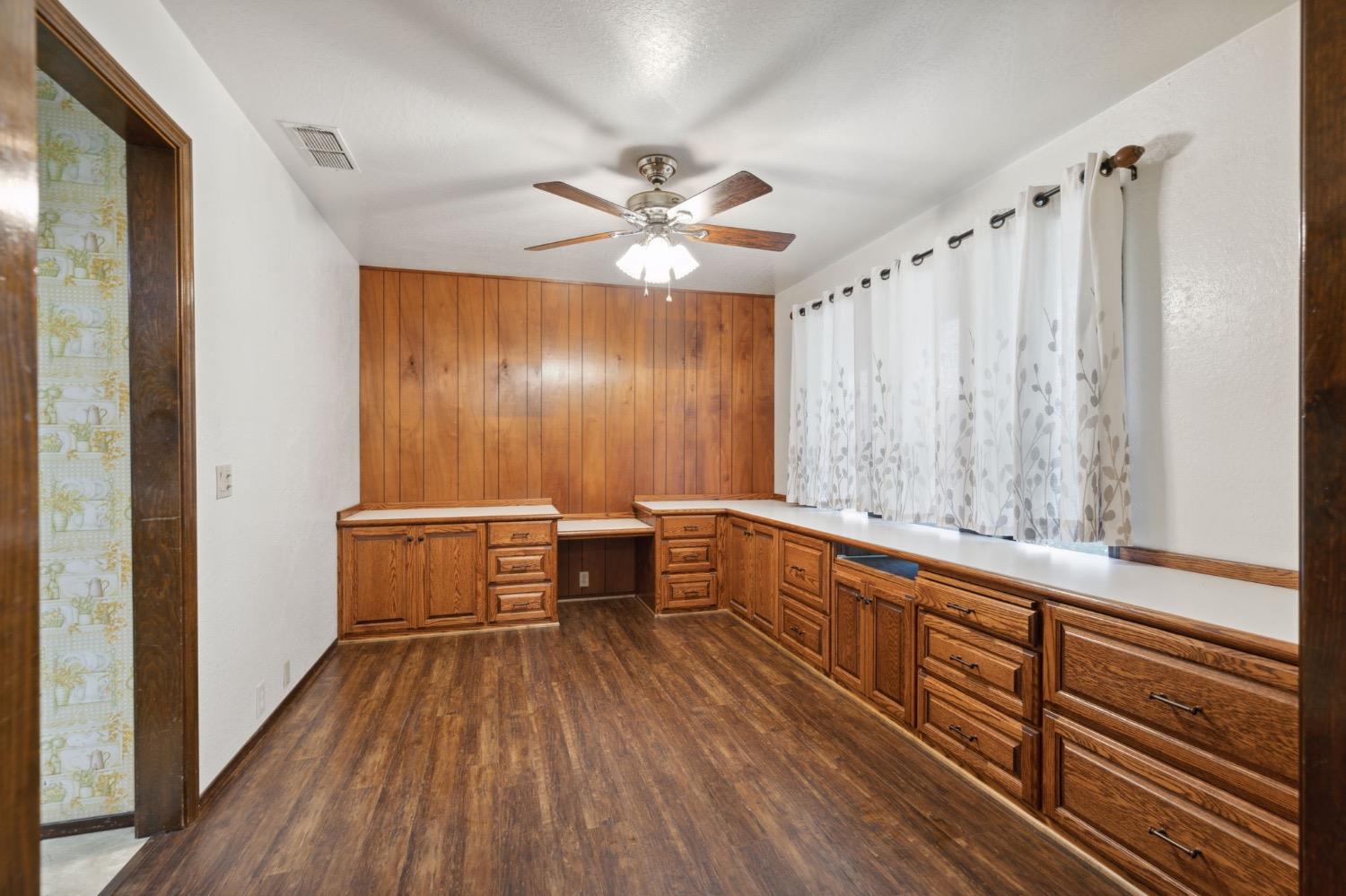 Detail Gallery Image 9 of 93 For 8300 16th St, Elverta,  CA 95626 - 3 Beds | 3 Baths